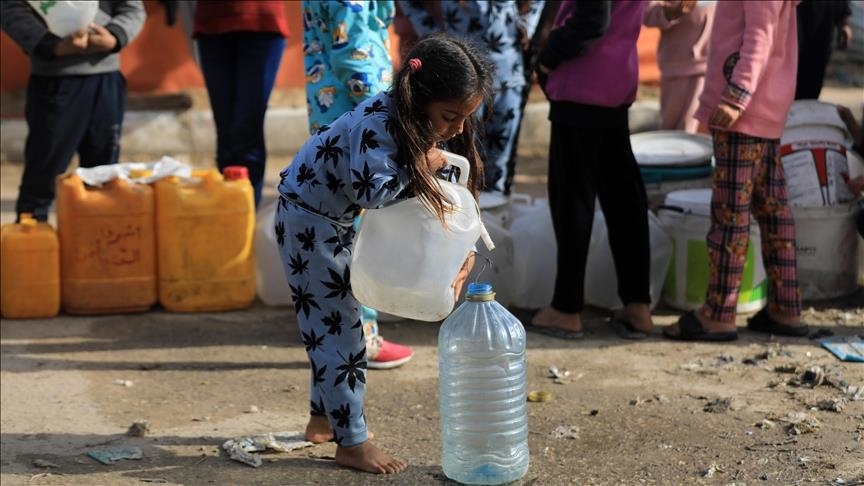 تفاقم الأوضاع في غزة أدى إلى ظهور أزمة الوقود والماء والغذاء