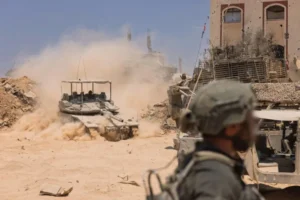لا تزال غزة تحت القصف والتصعيد العسكري اليومي 
