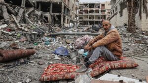 كيف يواجه سكان قطاع غزة أزمة المأوى